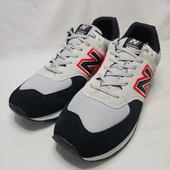 Athletic_Shoes